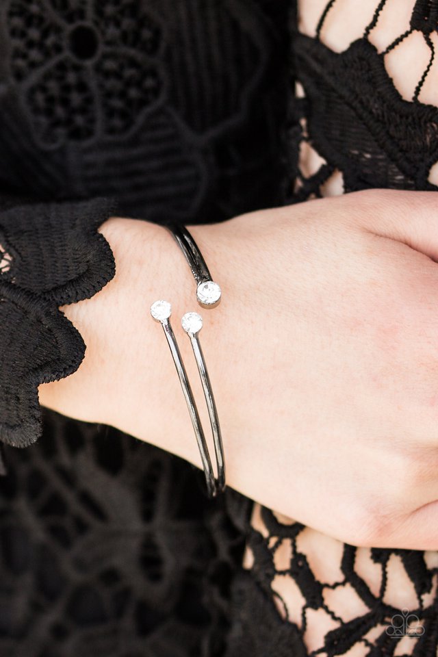 Paparazzi ♥ Starlight Sparkle - Black ♥ Bracelet