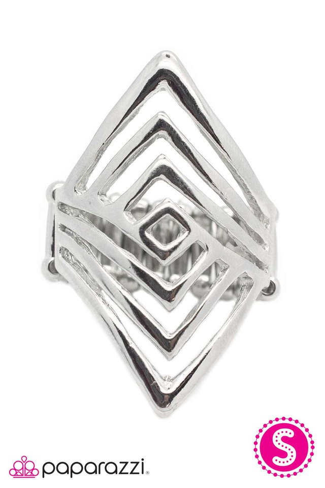 Paparazzi ♥ Lost in the Maze - Silver ♥ Ring