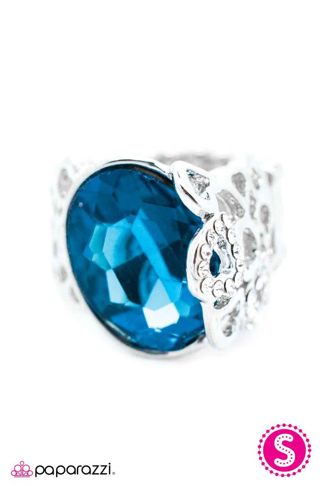 Paparazzi ♥ Her Majesty - Blue ♥ Ring