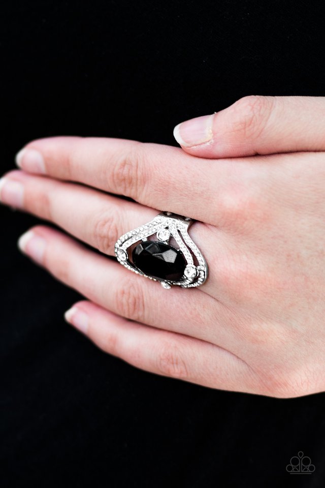 Paparazzi ♥ Makin Money - Black ♥ Ring