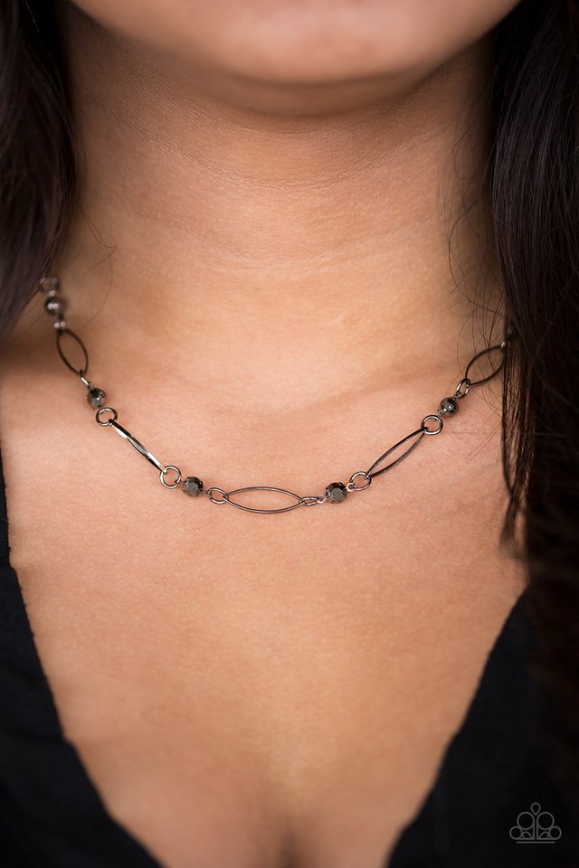 Paparazzi ♥ Time Is Of The Essence - Black ♥ Necklace