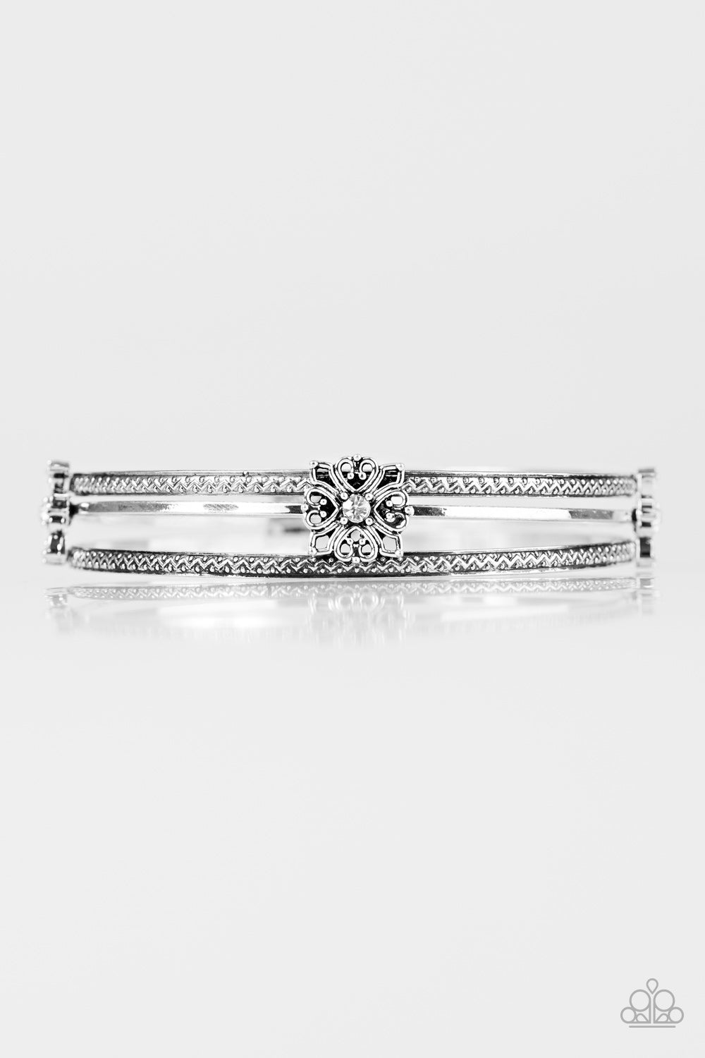 demure-decor-white-p9re-wtxx-151xx