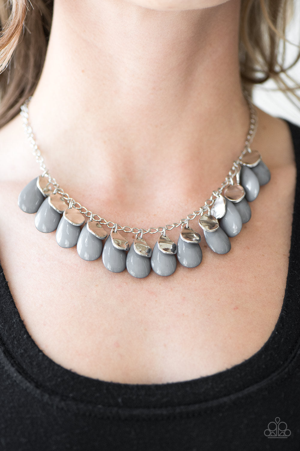 Paparazzi ♥ Tropical Storm - Silver ♥  Necklace