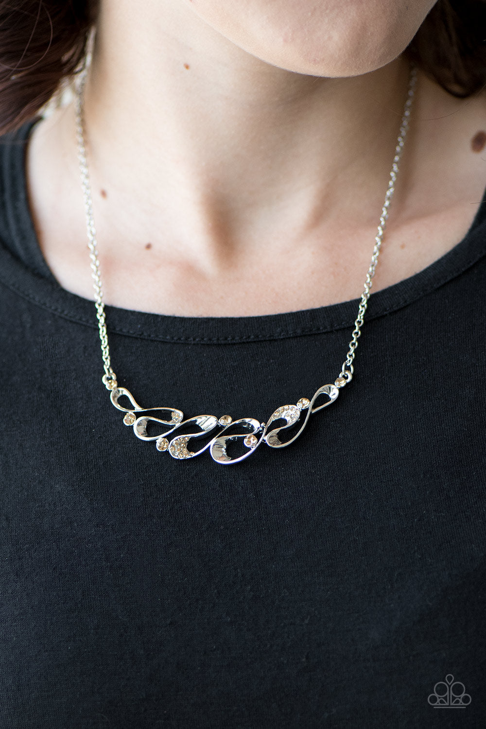 Paparazzi ♥ Easy Money - Brown ♥  Necklace