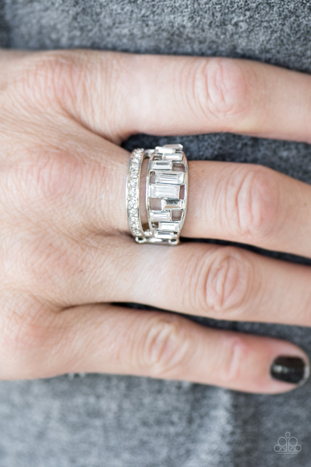 Paparazzi ♥ The Treasure Trove - White ♥  Ring