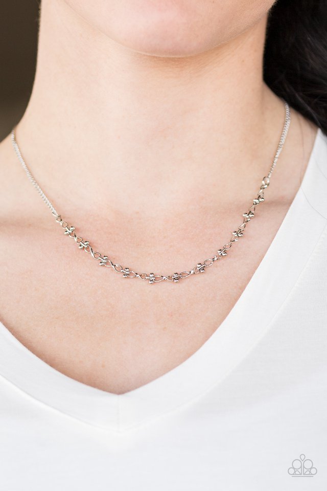 Paparazzi ♥ Dream A Little Dream - Silver ♥ Necklace