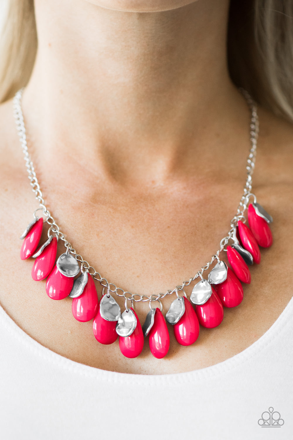 Paparazzi ♥ Tropical Storm - Pink ♥  Necklace