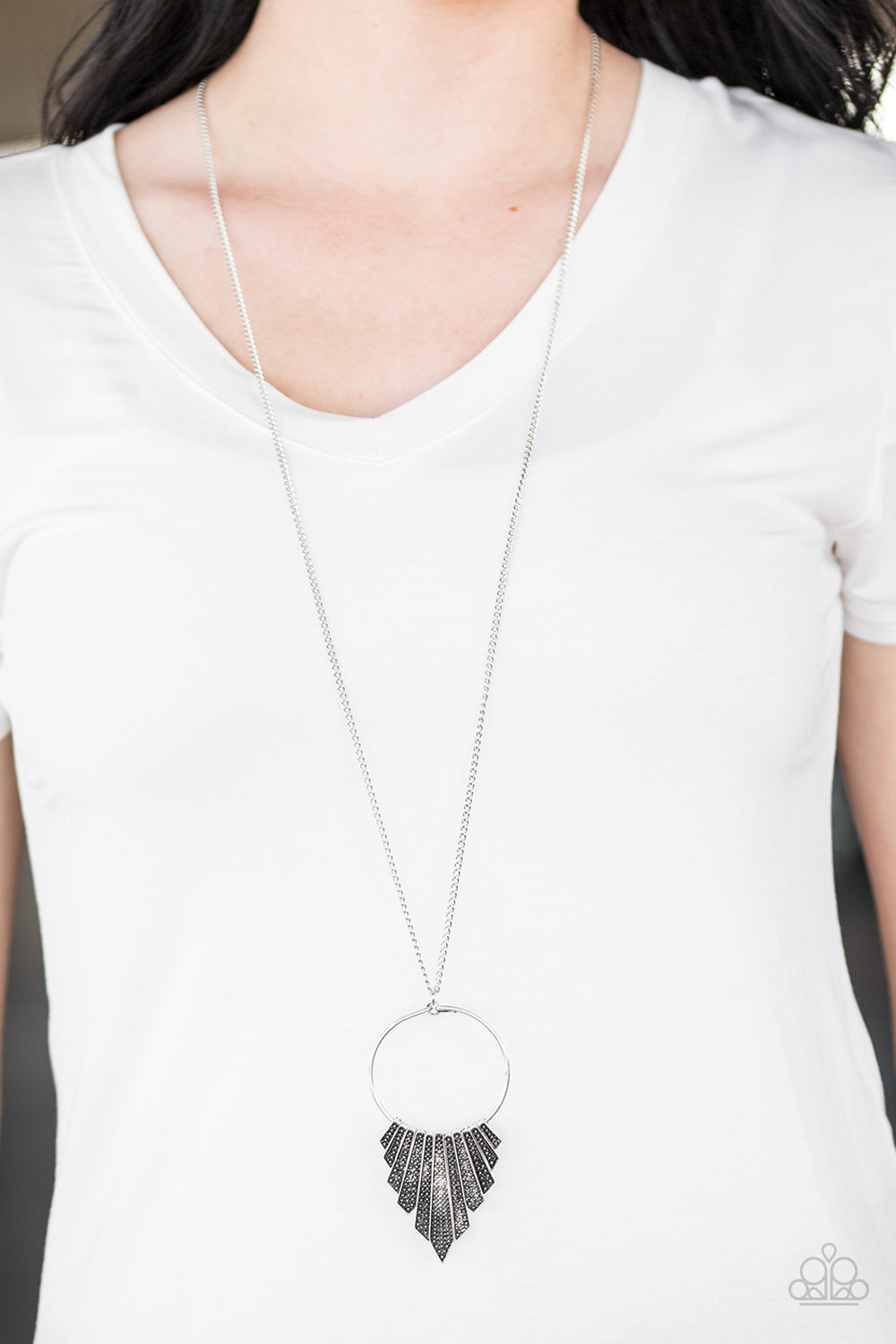 Paparazzi ♥ Going Gladiator - Silver ♥  Necklace