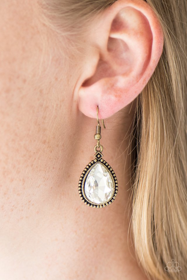 Paparazzi ♥ Talk Of The THRONE - Brass ♥ Earrings