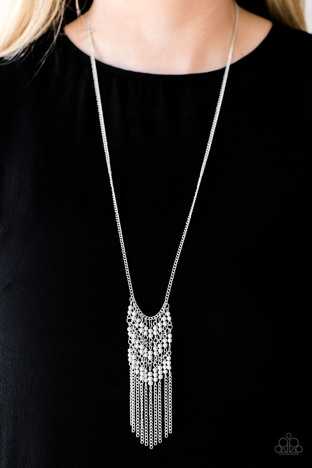 Paparazzi ♥ Metal Maven - Silver ♥  Necklace