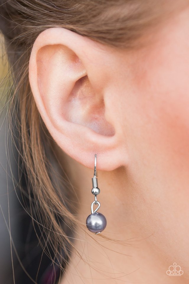 Paparazzi ♥ A Good GLAM Is Hard To Find - Silver ♥ Necklace