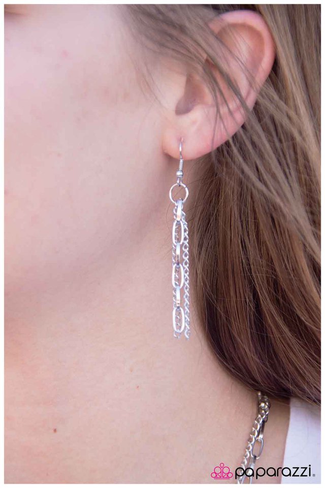 Paparazzi ♥ Blue Bermuda ♥ Necklace