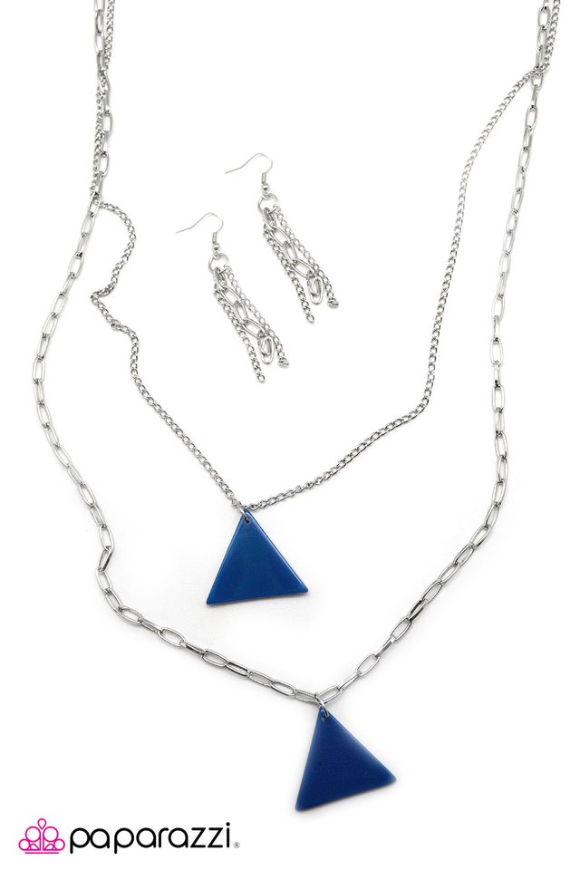 Paparazzi ♥ Blue Bermuda ♥ Necklace