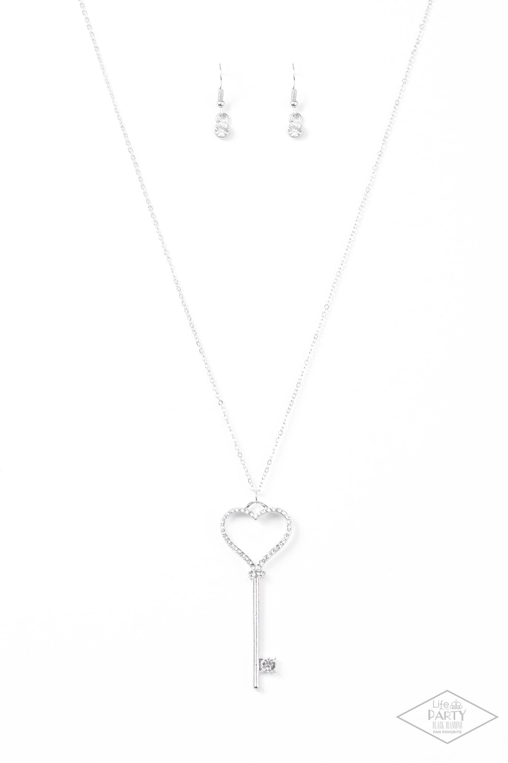 love-is-key-white-p2da-wtxx-115xx