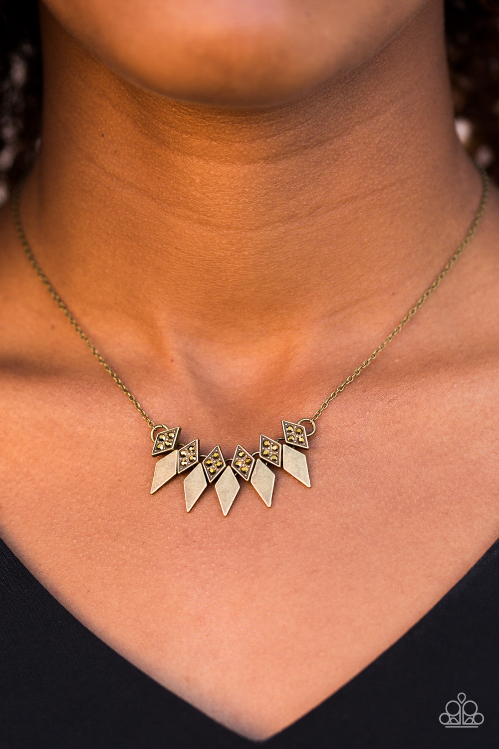 Paparazzi ♥ Over The Edge - Brass ♥  Necklace