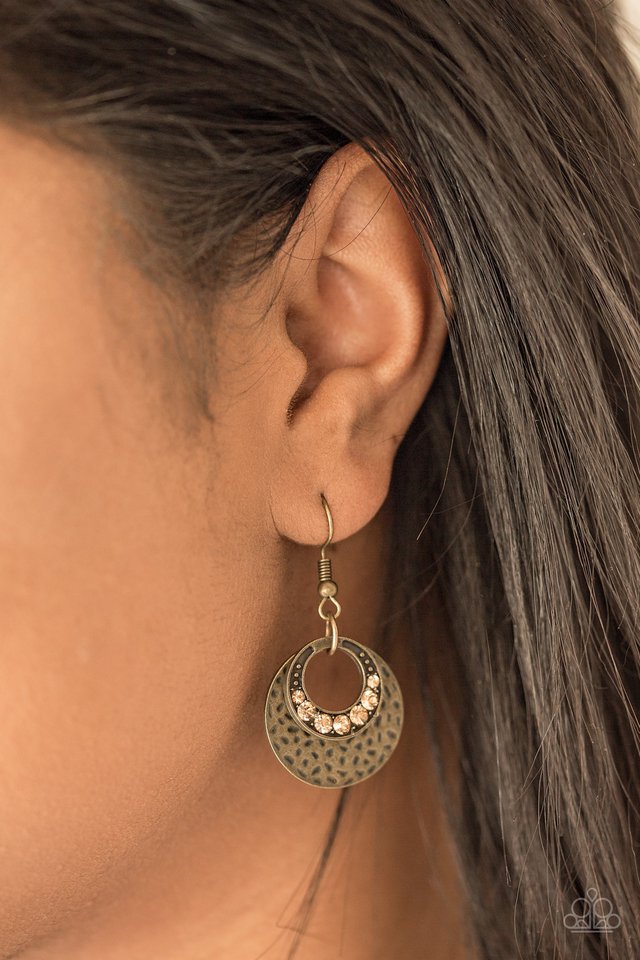 Paparazzi ♥ So GLAM You Made It! - Brass ♥ Earrings