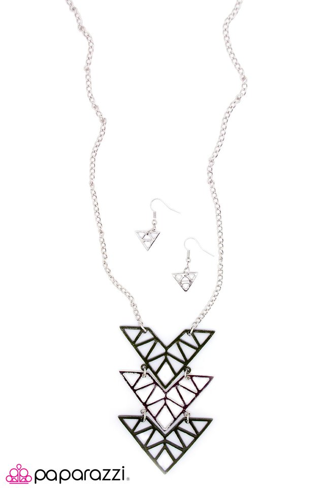 Paparazzi ♥ All Signs Point to Yes - Cypress ♥ Necklace