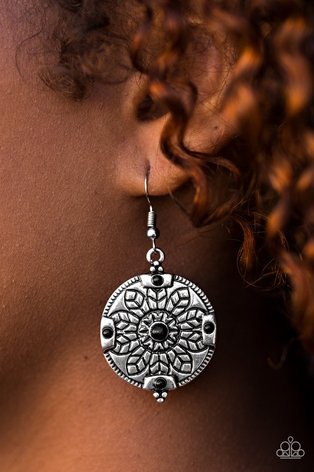 Paparazzi ♥ Second Spring - Black ♥ Earrings