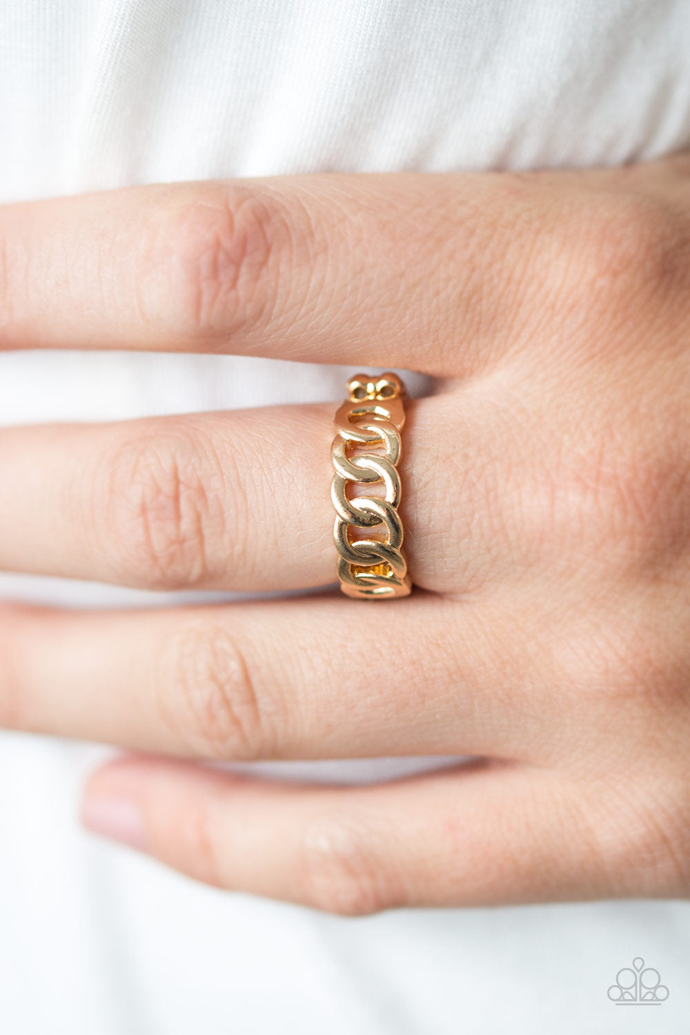 Paparazzi ♥ Love Is CHAIN - Gold ♥  Ring