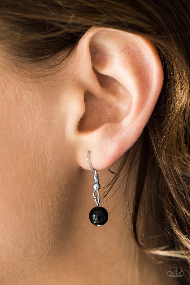 Paparazzi ♥ Happy Is The Bride - Black ♥ Necklace