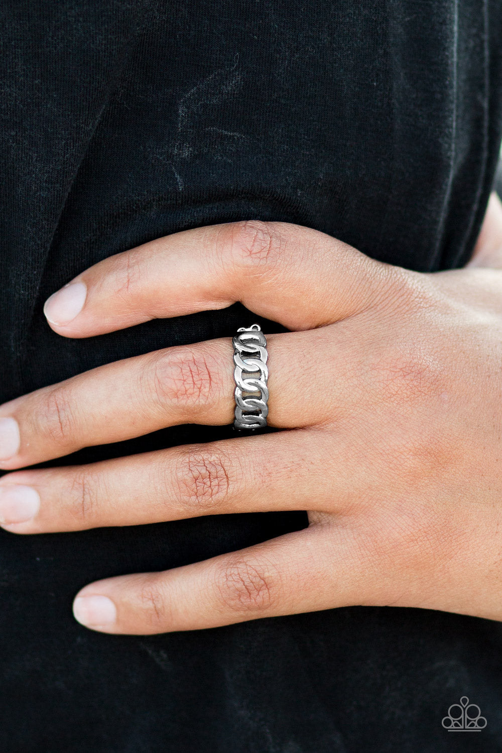 Paparazzi ♥ Love Is CHAIN - Silver ♥  Ring