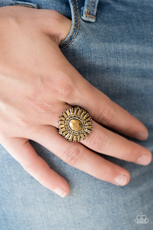 Paparazzi ♥ Vengeance Is SHINE! - Brass ♥ Ring