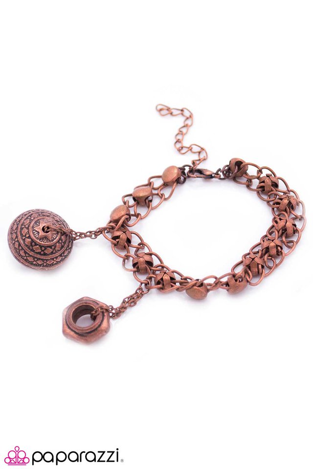 Paparazzi ♥ Keep Me In Suspense - Copper ♥ Bracelet