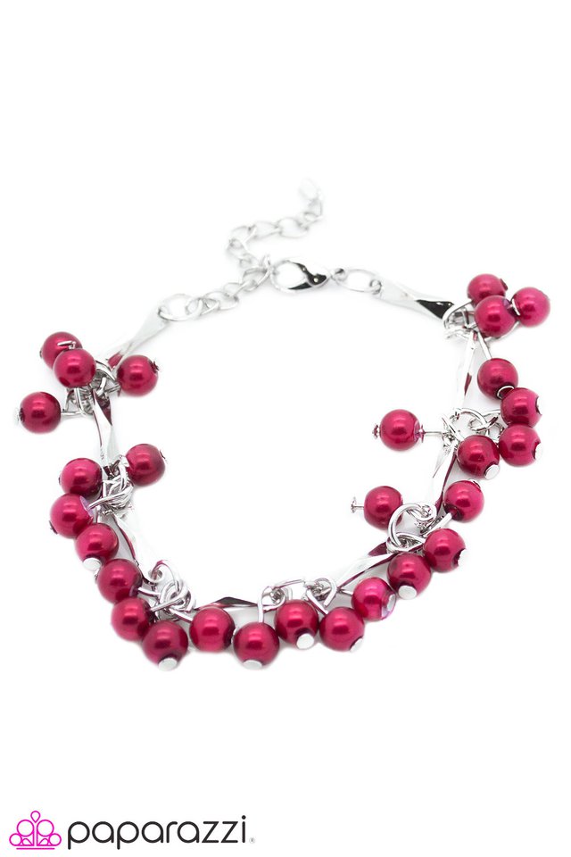 Paparazzi ♥ Thanks a Bunch - Red ♥ Bracelet