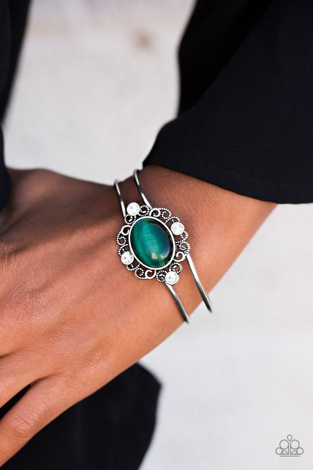 Paparazzi ♥ Very Victorian - Green ♥ Bracelet