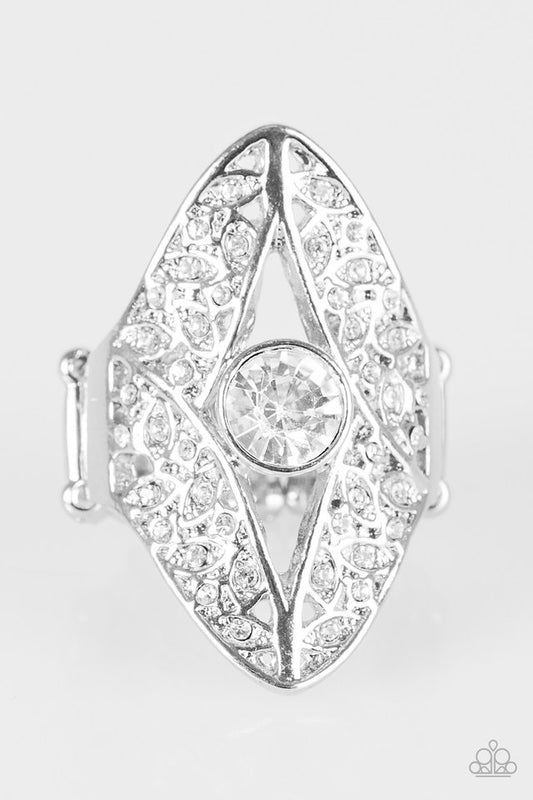 glittering-gardens-white-p4re-wtxx-202xx