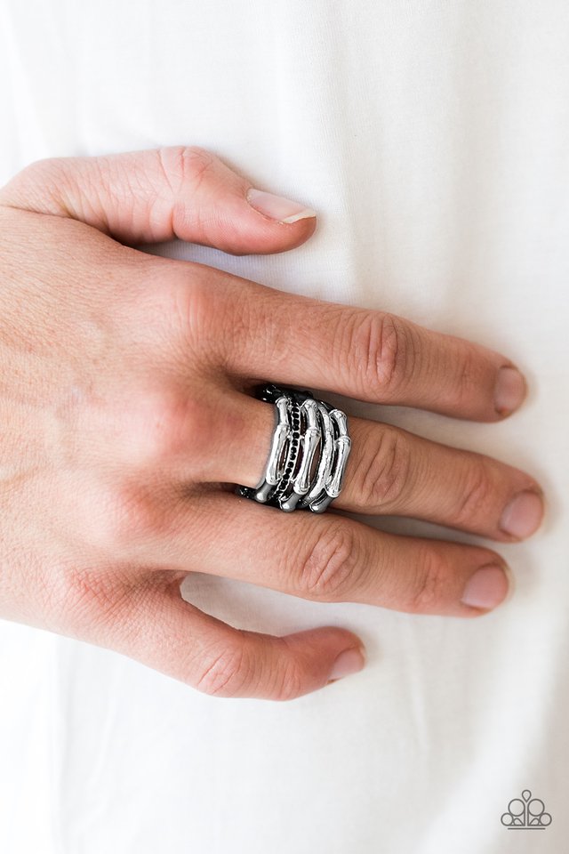 Paparazzi ♥ Always On Edge 2 - Black ♥ Ring