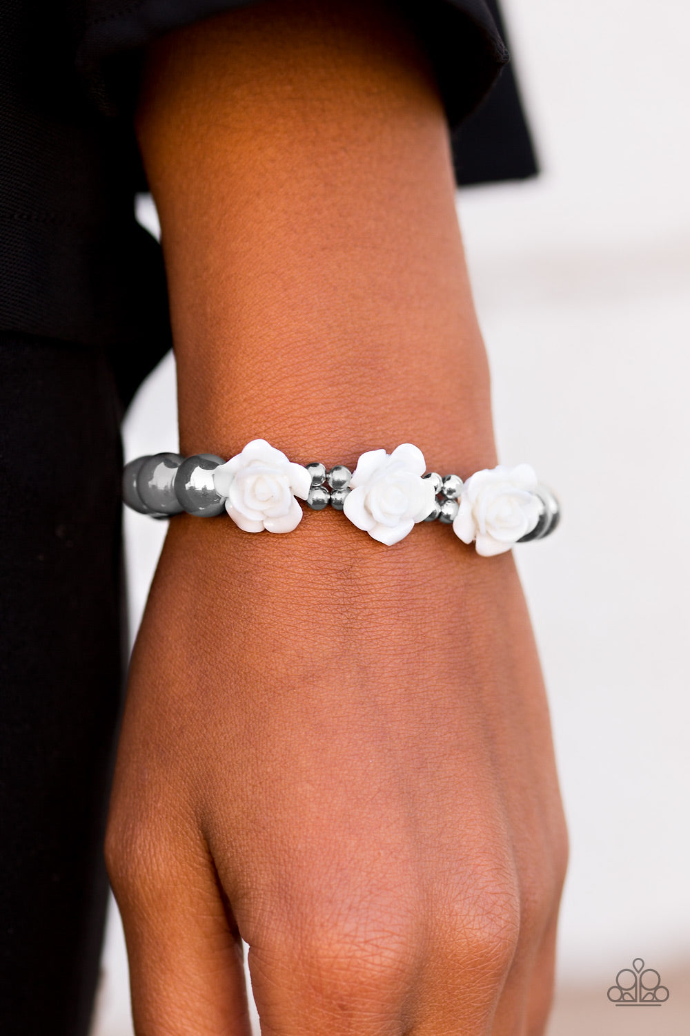 Paparazzi ♥ What A FLEUR-t! - White ♥  Bracelet