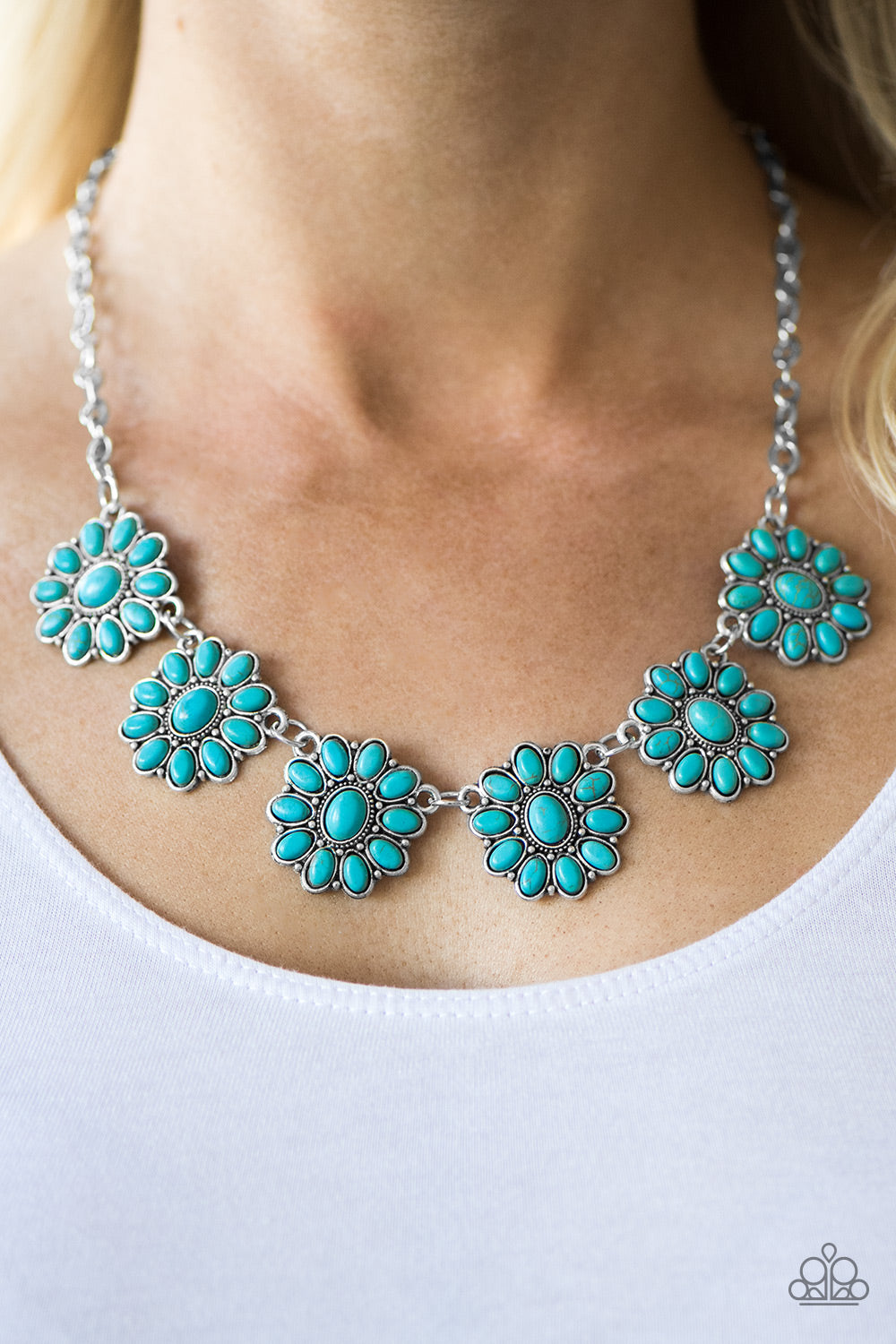 Paparazzi ♥ Blooming Dunes - Blue ♥  Necklace