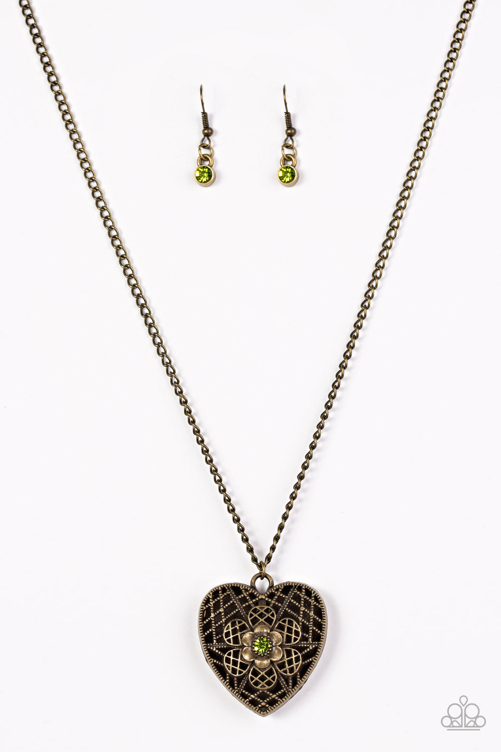 under-locket-and-key-green-p2wh-grbr-195xx