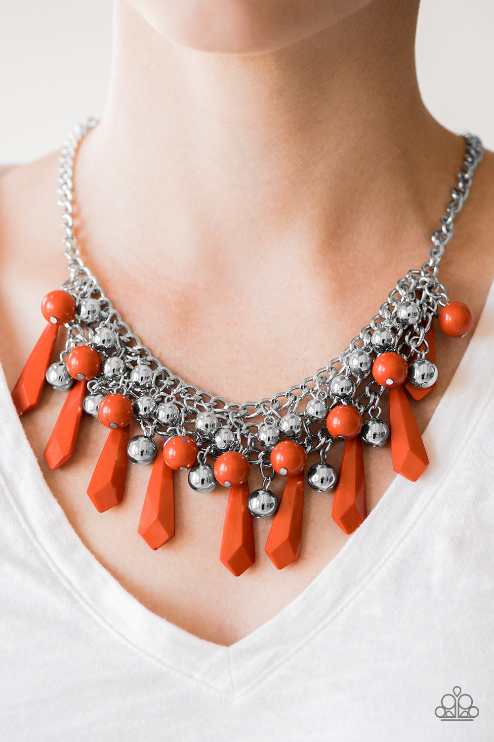 Paparazzi ♥ Diva Dynamics - Orange ♥  Necklace
