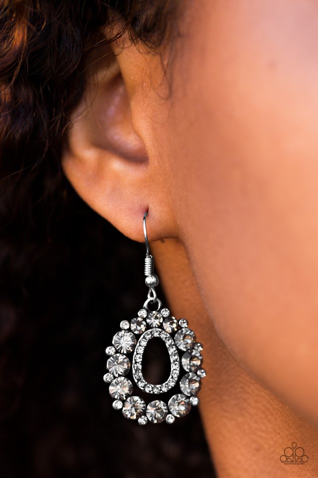Paparazzi ♥ Struck By Sparkle - Silver ♥ Earrings