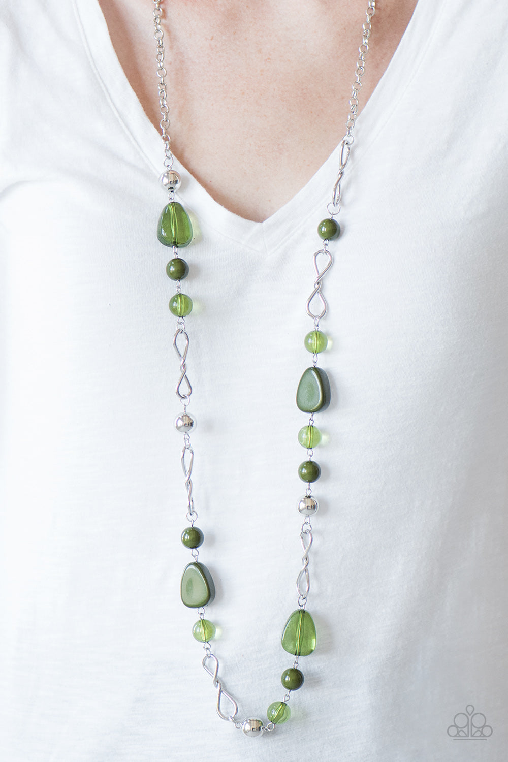 Paparazzi ♥ Lost Safari - Green ♥  Necklace