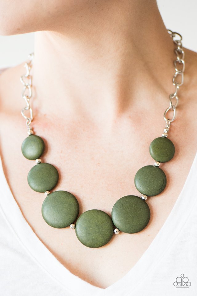 Paparazzi ♥ Bedrock Betty - Green ♥ Necklace
