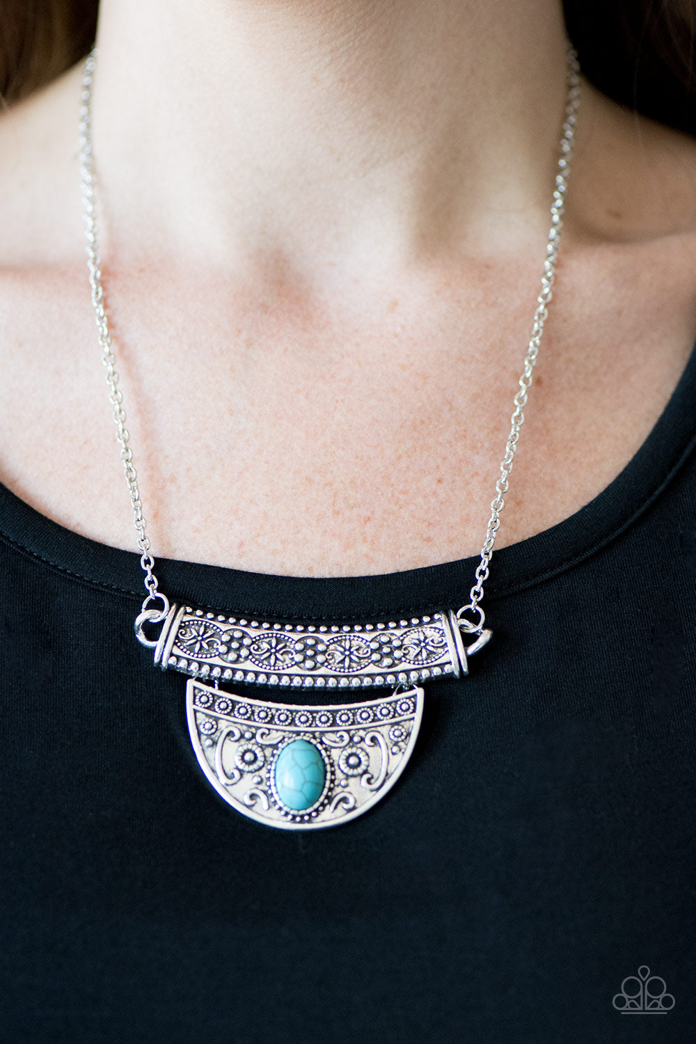 Paparazzi ♥ Amazon Amateur - Blue ♥  Necklace