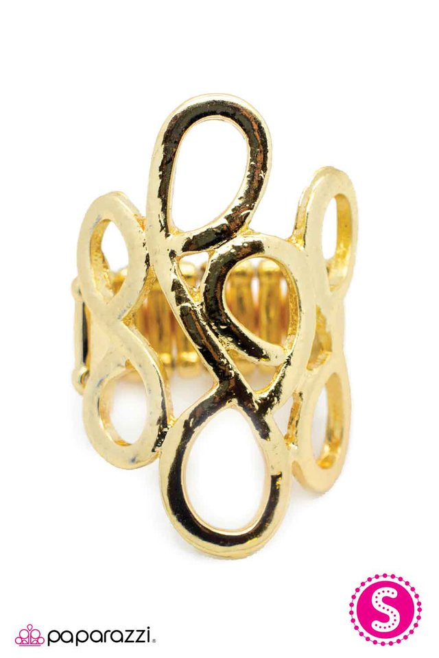 Paparazzi ♥ Twist of Fate - Gold ♥ Ring