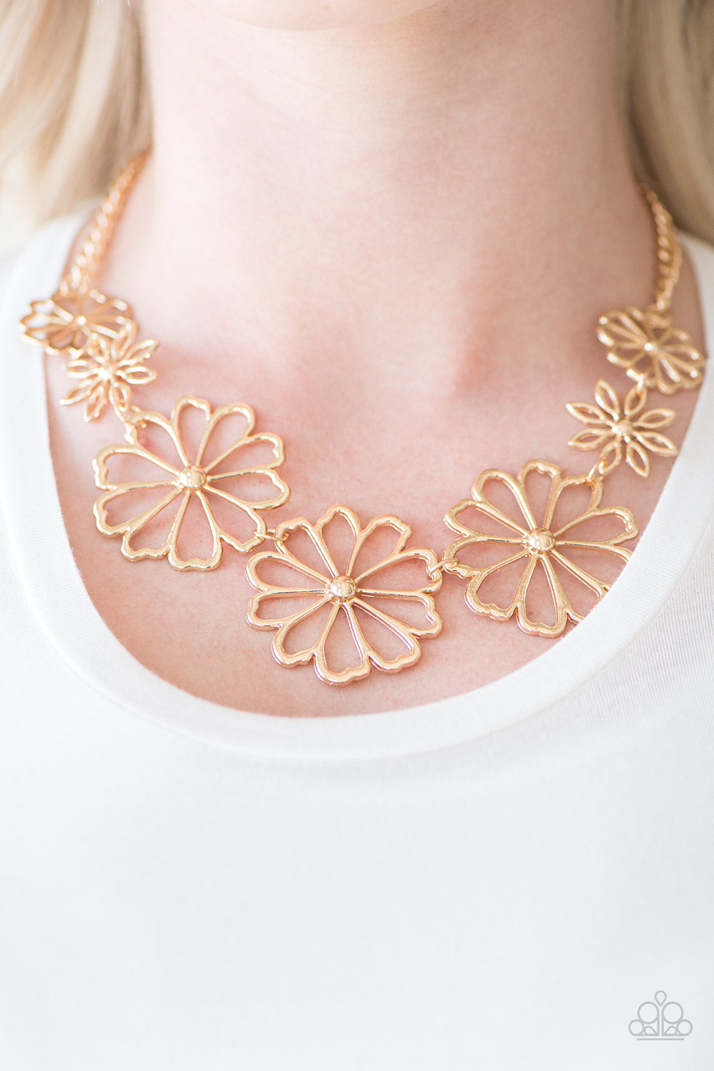 Paparazzi ♥ Blooming With Beauty - Gold ♥  Necklace