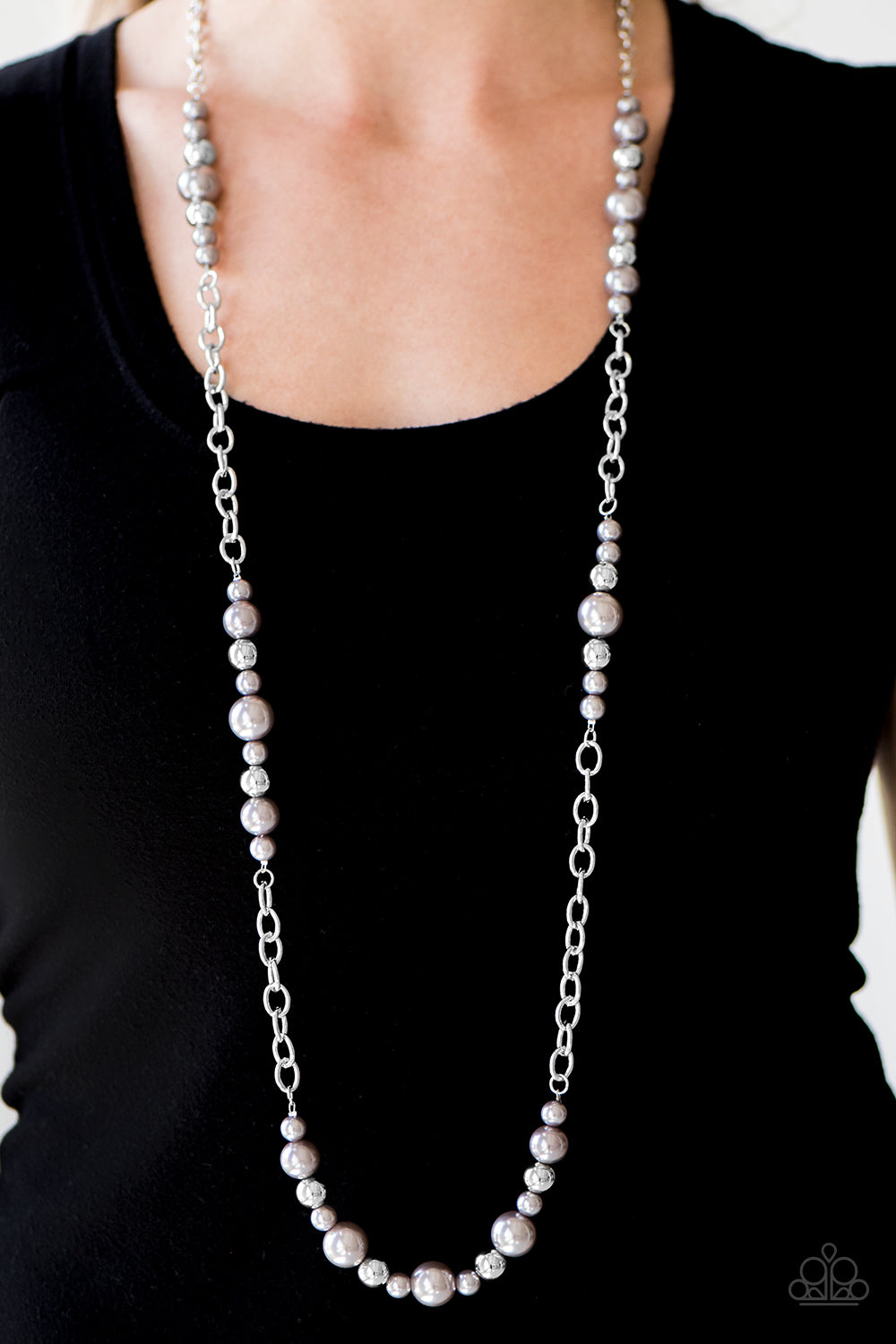 Paparazzi ♥ Lady Boss - Silver ♥  Necklace