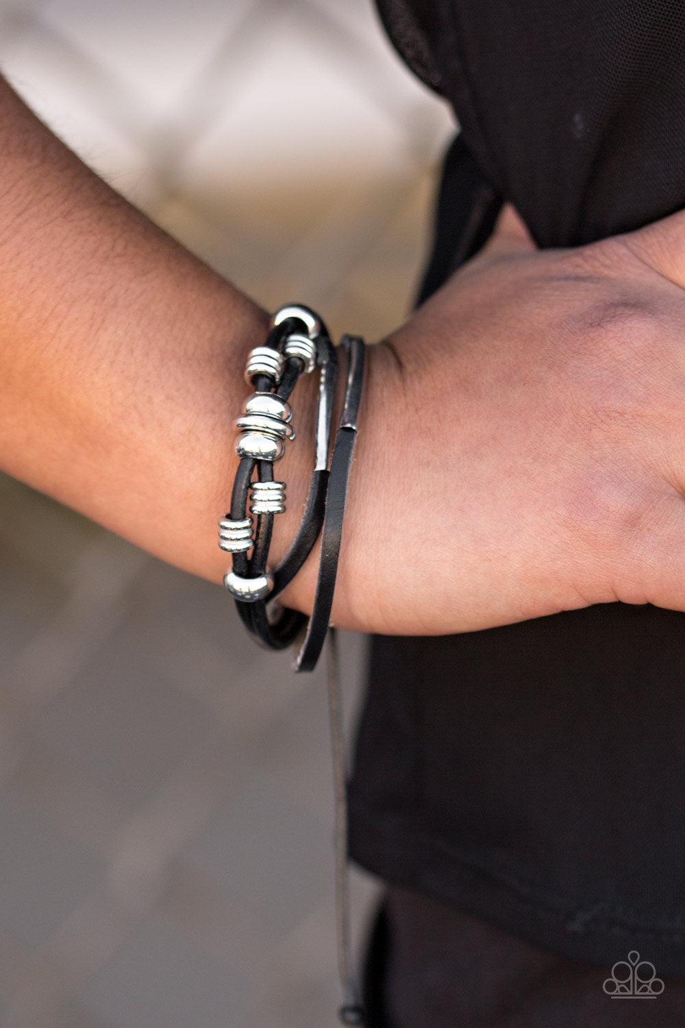 Paparazzi ♥ Free Ride - Black ♥  Bracelet
