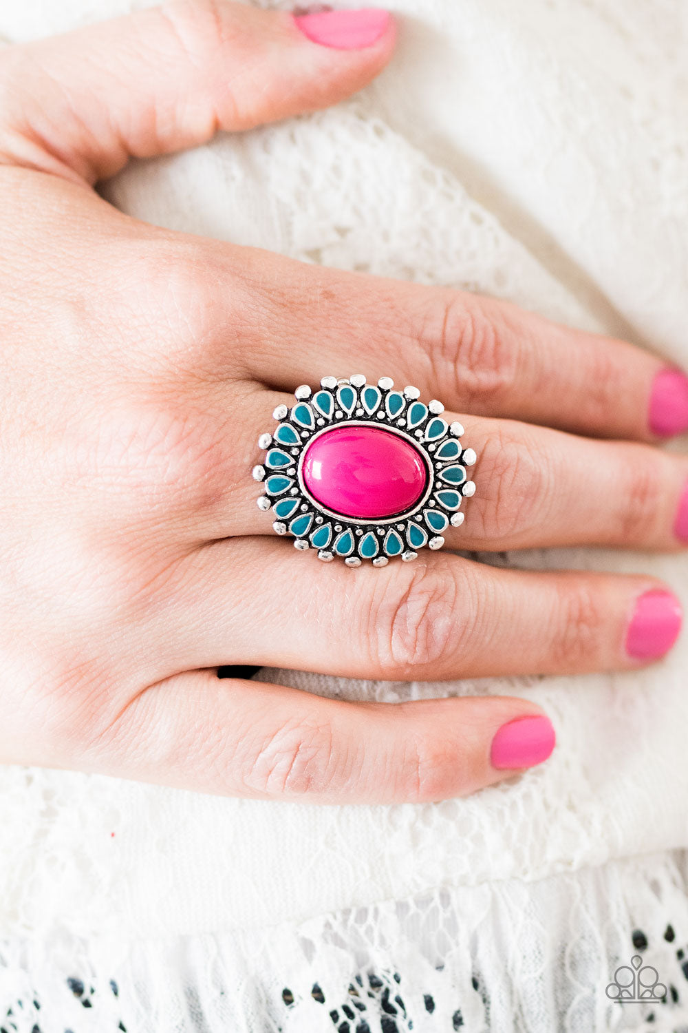 Paparazzi ♥ Wild Wallflower - Pink ♥  Ring