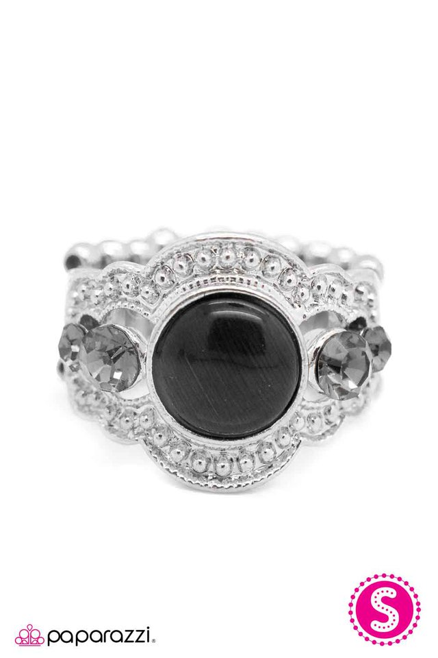 Paparazzi ♥ A Dustland Fairytale - Black ♥ Ring