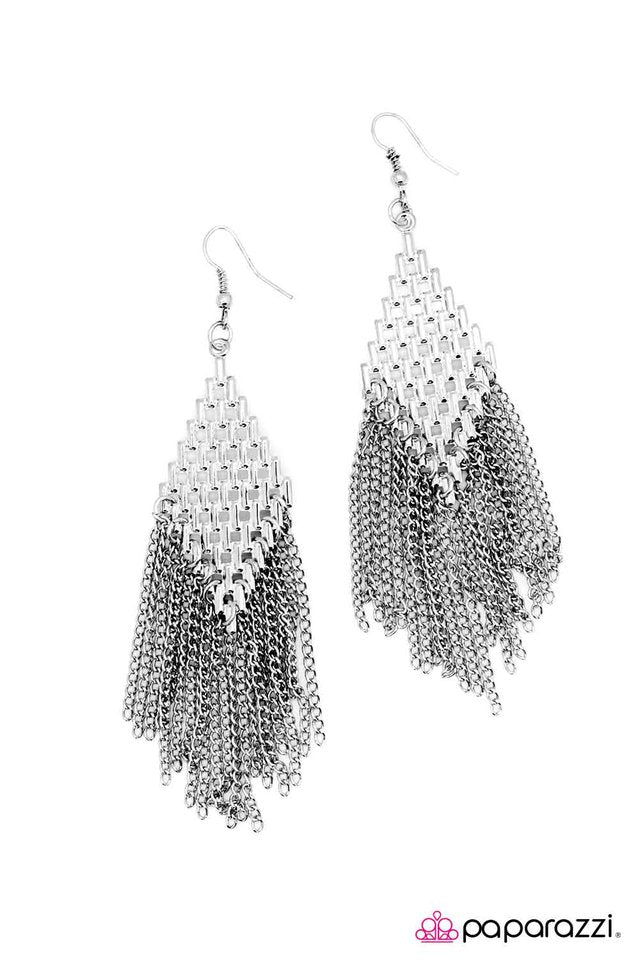 Paparazzi ♥ Lunatic Fringe - Silver ♥ Earrings