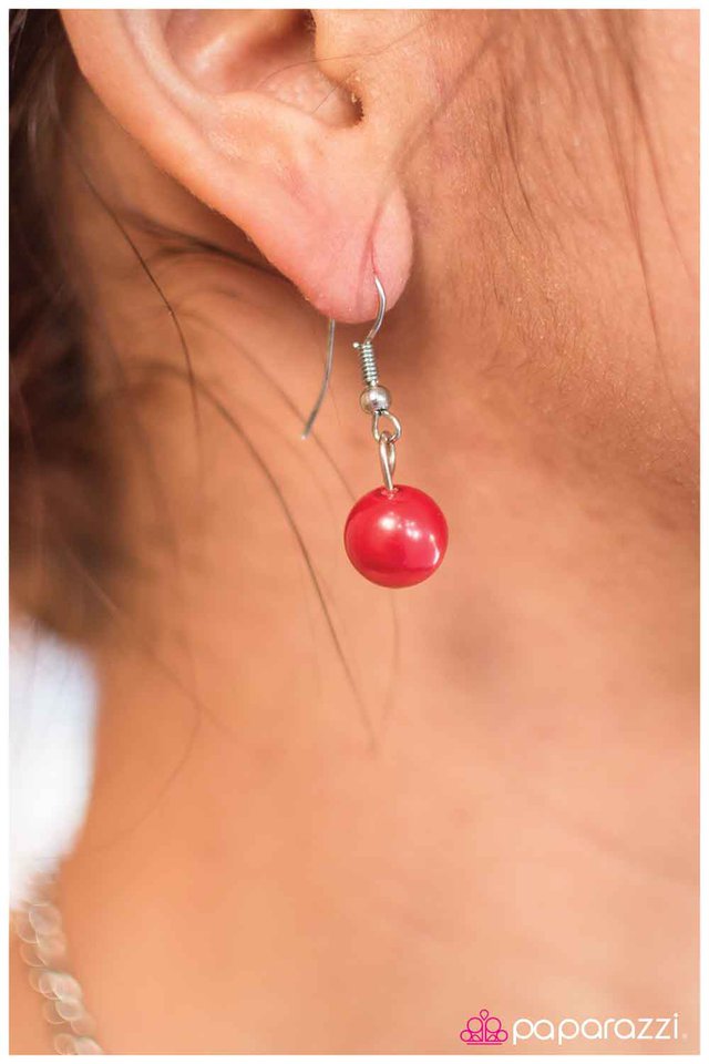 Paparazzi ♥ The Name of the Game - Red ♥ Necklace