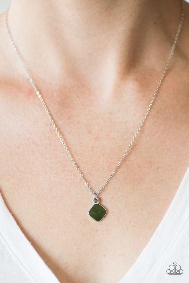 Paparazzi ♥ Paint A Picture - Green ♥ Necklace
