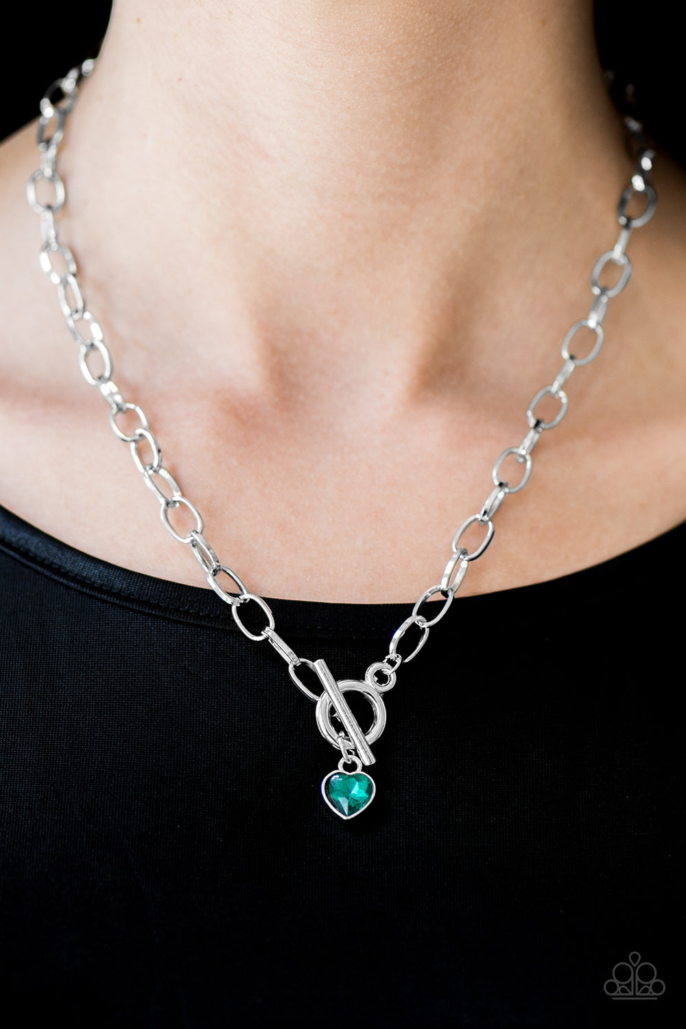 Paparazzi ♥ Let Your Heart Shine - Green ♥  Necklace