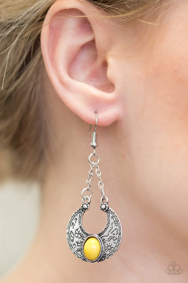 Paparazzi ♥ Anasazi Sands - Yellow ♥ Earrings